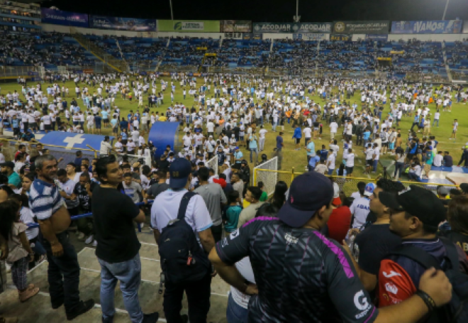 Най малко девет души загинаха а десетки бяха ранени вчера в