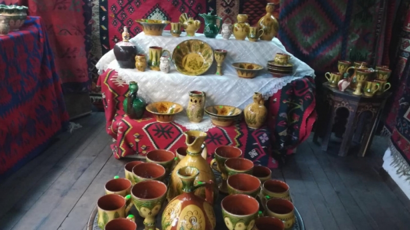 Поредната изложба на Троянска керамика е подредена в Етнографски музей