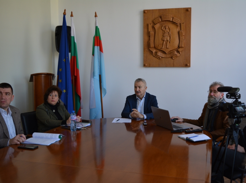 Общините не могат да зачеркнат първата половина на годината заради