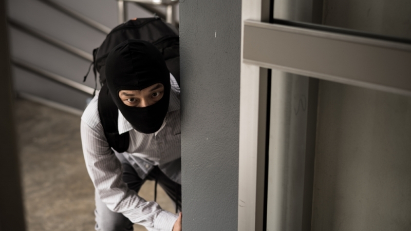 Неизвестни са обрали къщата на врачанин в Мизия съобщиха от