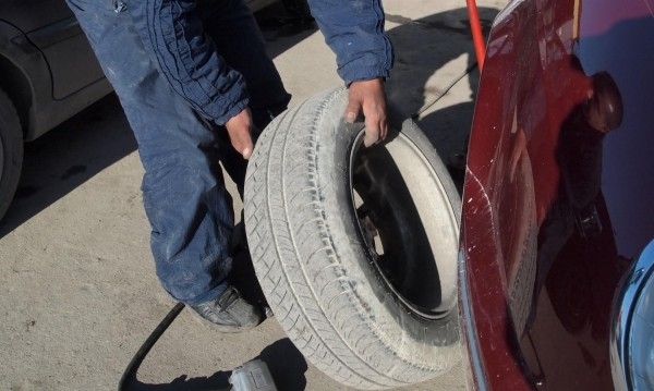 Данъчни проверки на медицинските юридическите и автосервизните услуги които се