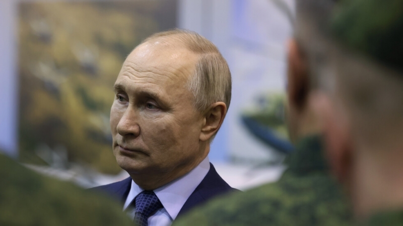 Руският президент Владимир Путин каза че подкрепя плана на Китай