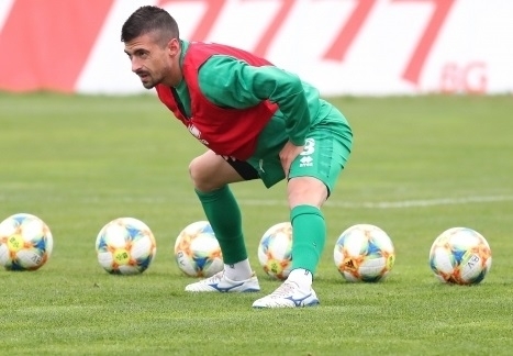 Халфът Симеон Мечев е поредният напуснал Ботев Враца съобщи gong bg 29 годишният