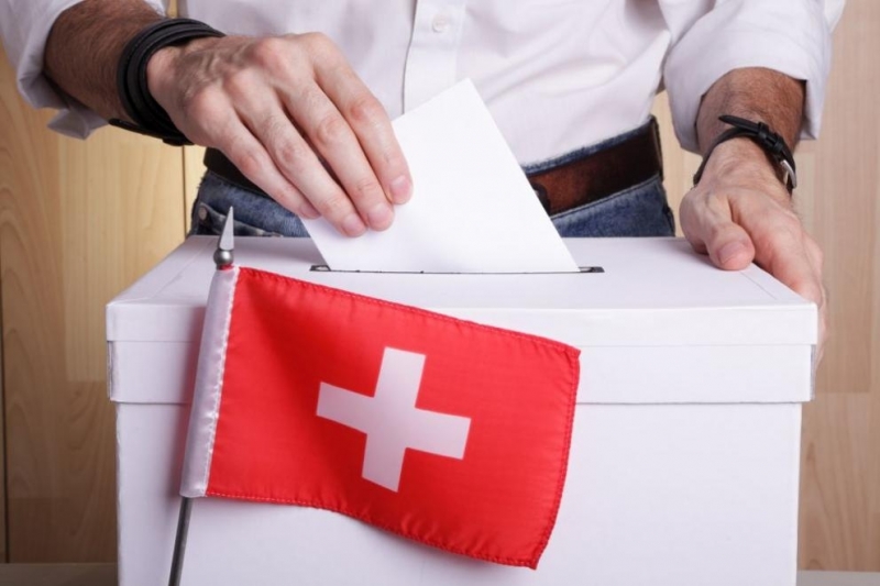 Швейцарците гласуват днес на пет референдума по разнородни въпроси предадоха