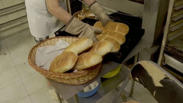 Производители прогнозират ново поскъпване на хляба след скока на горивата