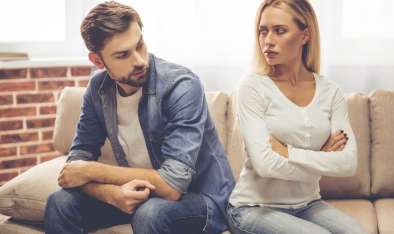 Липсата на въпроси към партньора или дългите кавги показват предстояща