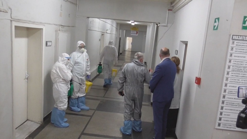 Почти 170 са заразените до момента от коронавирус жители на