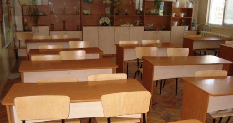 Най-голям броят на затворените школа в Перник – 40. Там