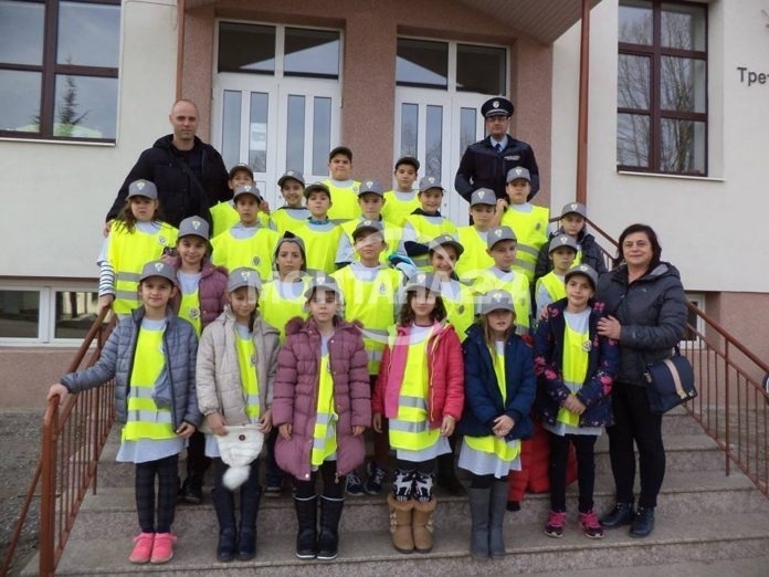 Деца ще работят като полицаи в Берковица. Там се откри