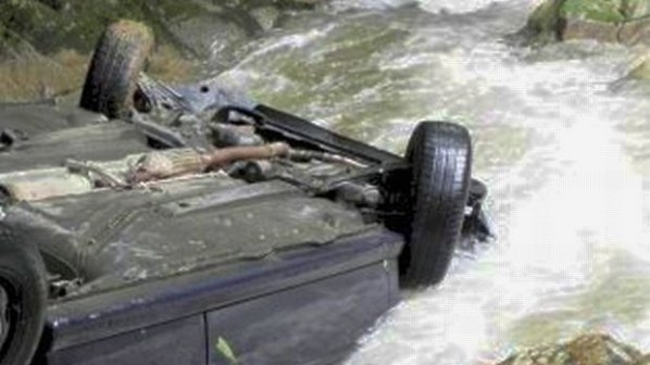 Жестока катастрофа е станала в Монтанско вчера. Лека кола „БМВ“
