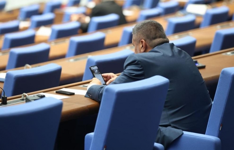 Народното събрание няма да проведе редовното си заседание в днешния