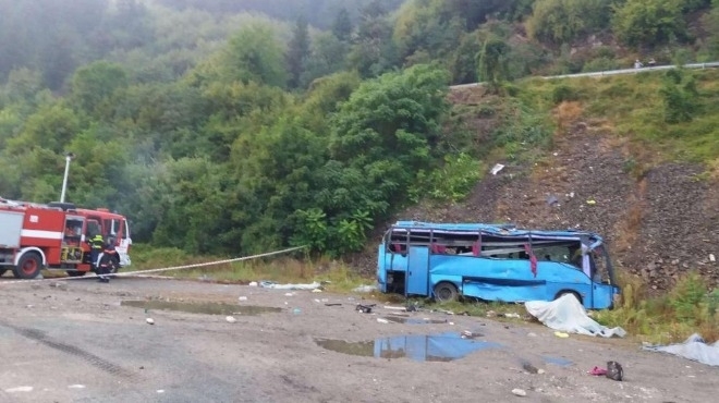 Около месец след жестоката катастрофа при Своге при която автобус