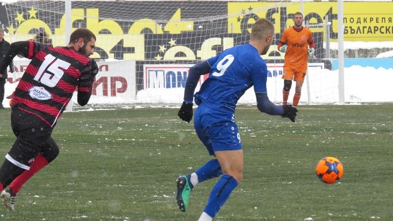 Отборите на Монтана и Кариана Ерден ще изиграят днес контролна