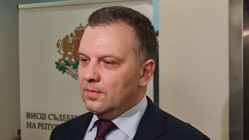 Министърът на правосъдието Николай Найденов поиска от Прокурорската колегия на