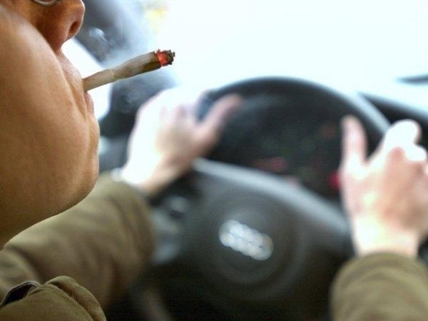 Напушен тийнейджър е предизвикал две катастрофи в рамките на по малко