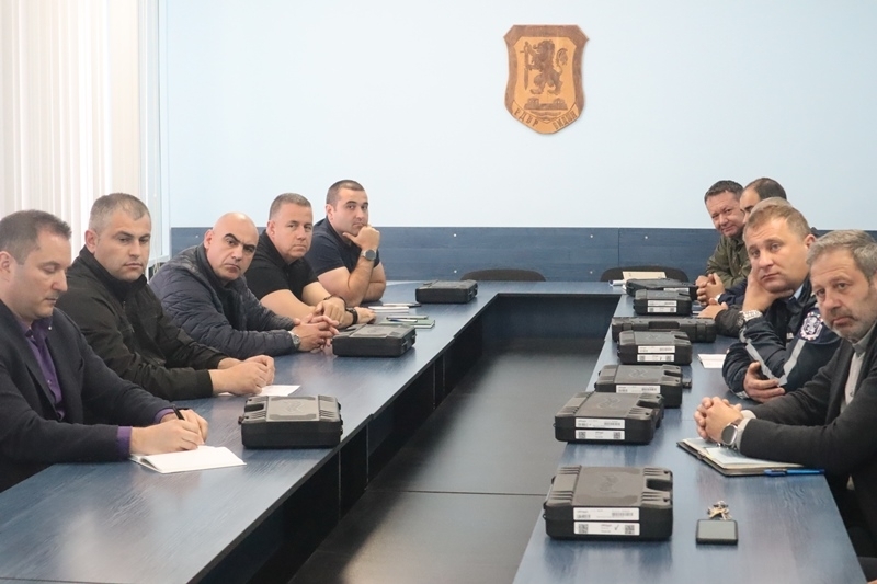 Закон и ред: Видинската полиция получи нови пистолети /снимки/