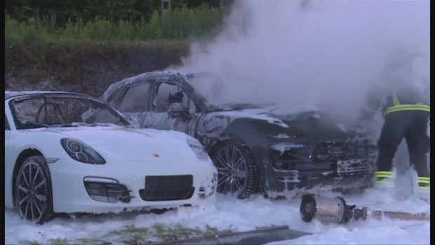 Порше горя в Бяла Слатина съобщиха от МВР Случката е