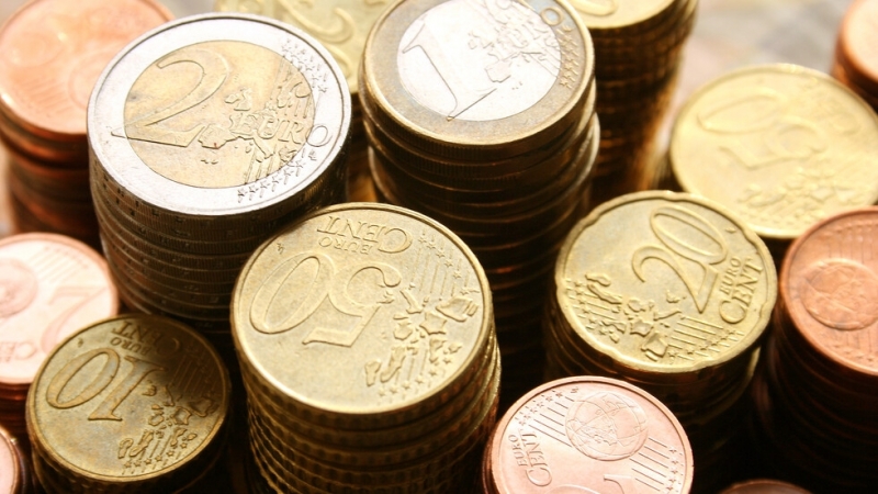 КЗП препоръчва на търговците да си набавят достатъчно количество монети