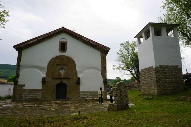 На Атанасовден жителите на мездренското село Лик отбелязват с тържествена