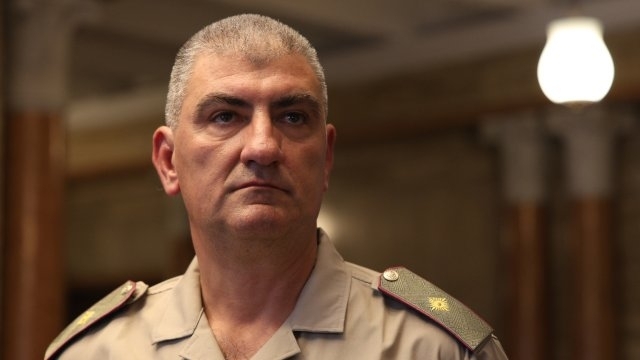 Директорът на Военната полиция бригаден генерал Ивайло Сотиров е с