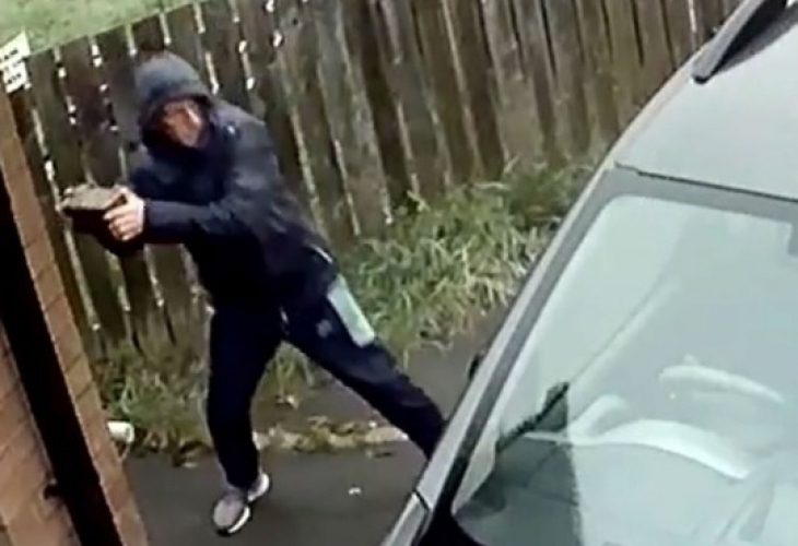 Складова база на фирма в Лом е била разбита и