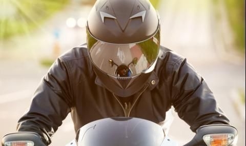 Нередовен моторист спретна гонка с полицията в Берковица съобщиха от