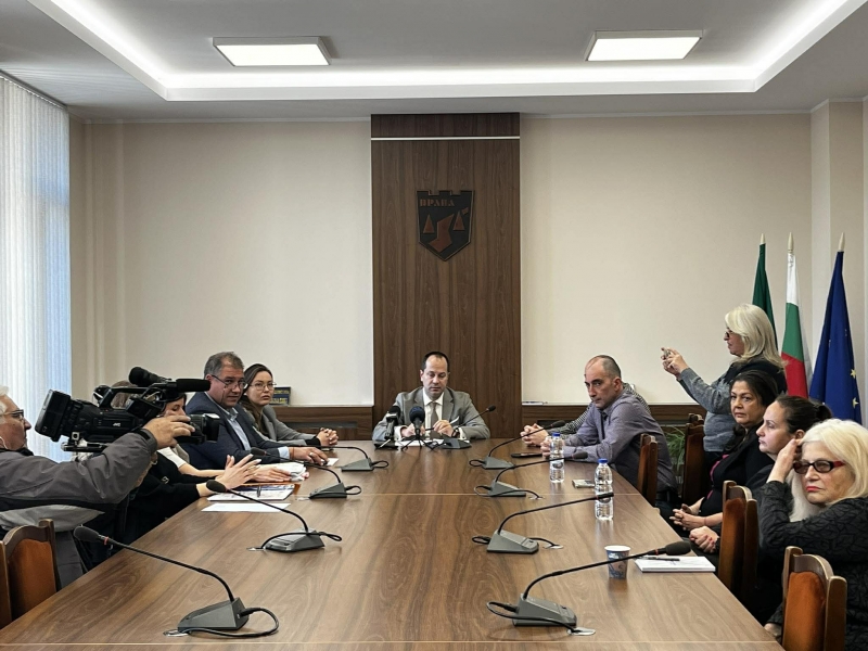 Пресконференция по повод публикация на медията ни бе свикана в