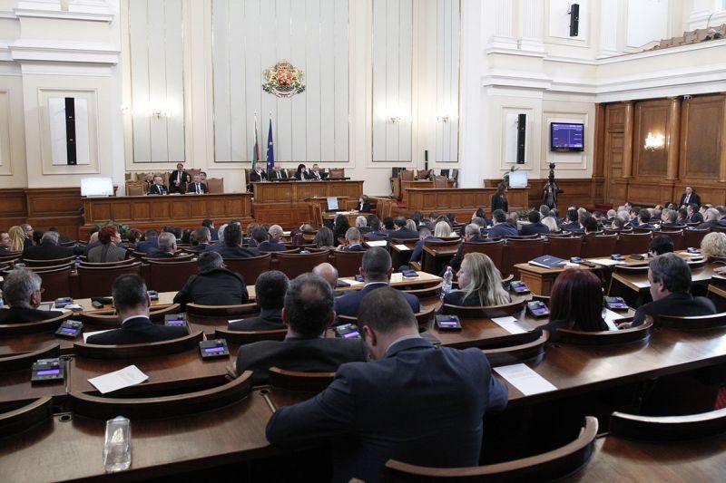 Парламентът отхвърли законопроекта за изменения в Закона за храните който