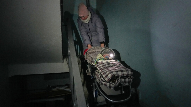 Двама души са били убити при руски удар с дрон