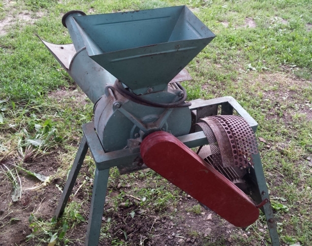 Полицаи хванаха двама апаши откраднали инструменти от необитаема къща в