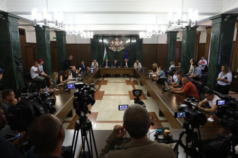 Започва проверка срещу прокуратурата за разгласяването на лични данни по случая „Петрохан“
