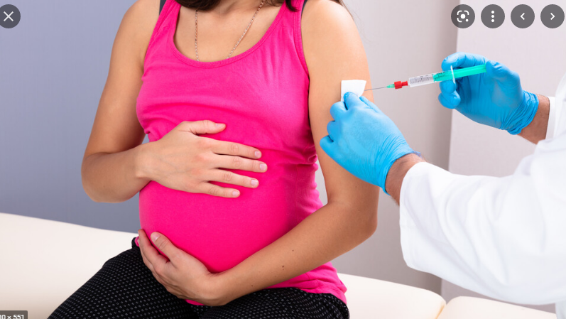 Бременните жени в Италия ще могат да получат ваксини срещу