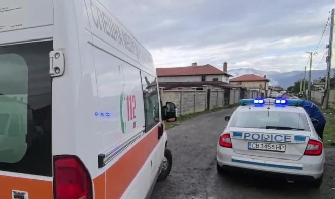 Жена е ранена след падане от инвалиден скутер във врачанско село