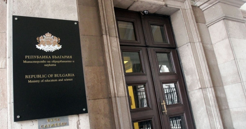 Над 110 хиляди седмокласници и десетокласници ще се явят на