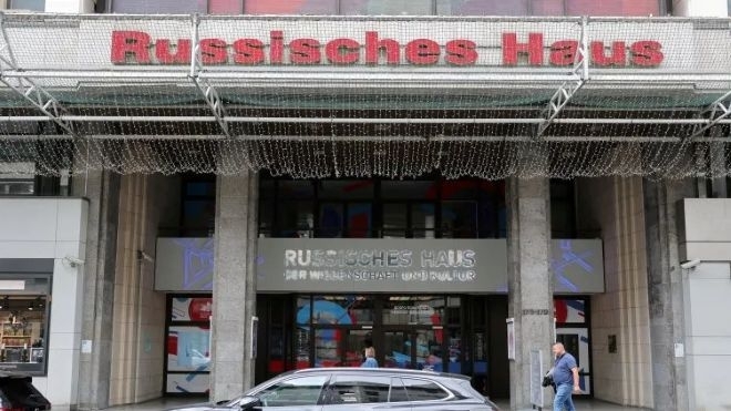 Украйна обвини културните центрове "Руски домове“ в пропаганда и шпионаж