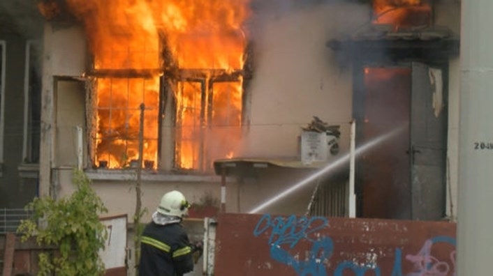 Снощи е горяла къща във Вълчедръм съобщиха от полицията в