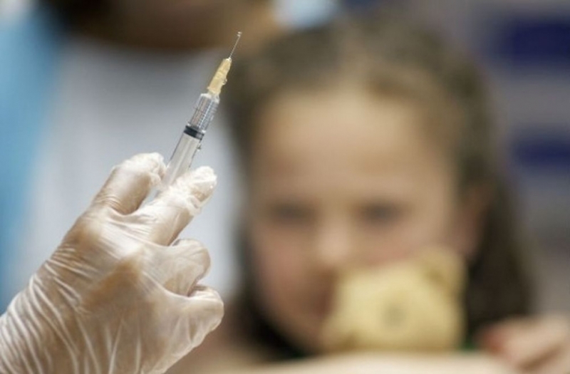 Първите десет ваксини срещу COVID-19 на деца от 5 до