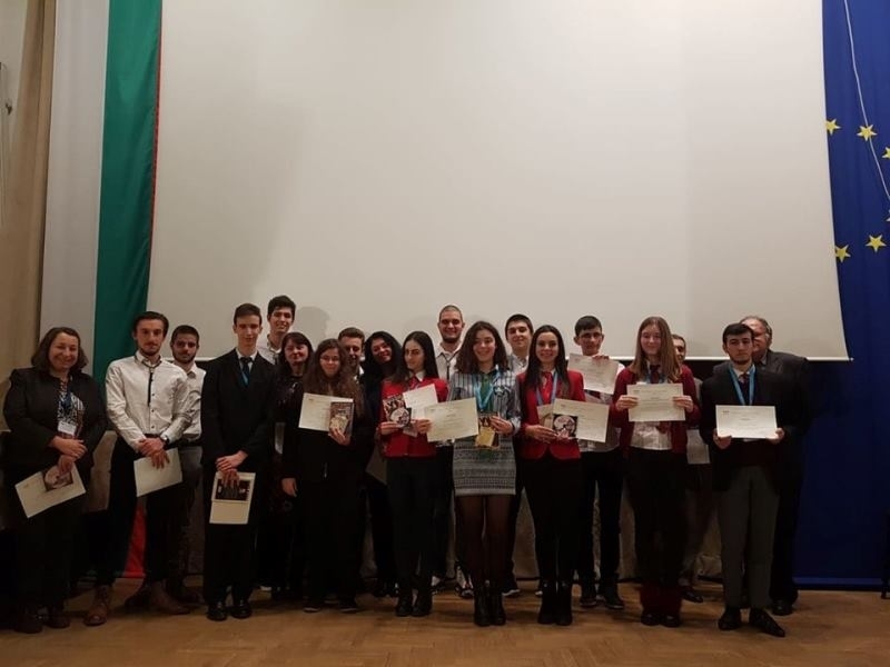 Калина Лалкова от 10 клас на ППМГ Акад Иван Ценов