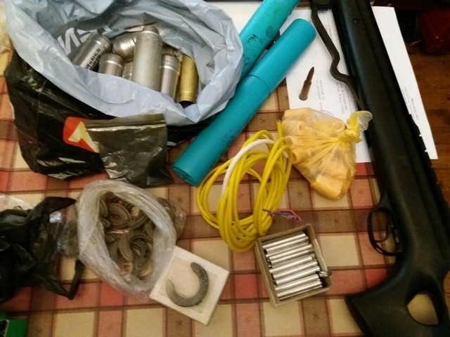 Голямо количество взривни вещества откриха служители на областната дирекция на