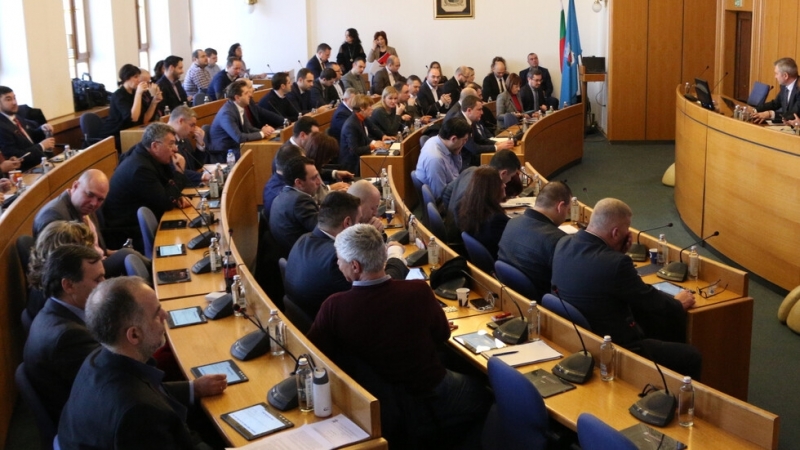Общинският съветник от “Демократична България” Симеон Ставрев внесе доклад в
