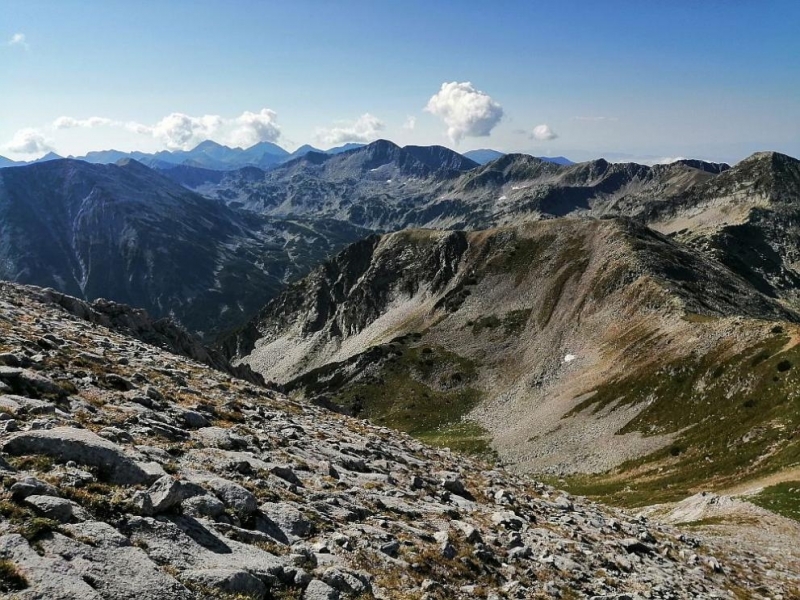 След продължило денонощие и половина издирване спасители откриха и втория изчезнал в