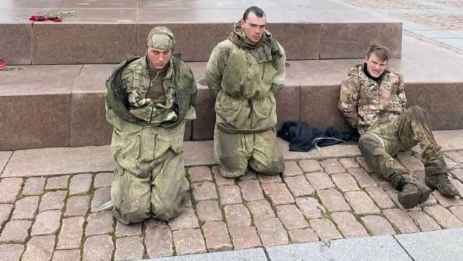 Руските орки се стрелят един друг, точат милиони за обезщетения
