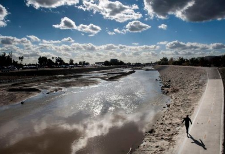 Днес облачността над страната ще е разкъсана средна и
