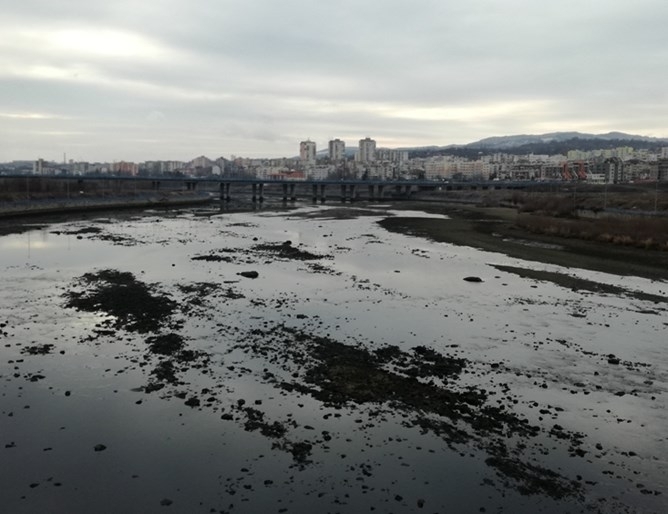 Водното огледало в Кърджали беше източено тази сутрин за да