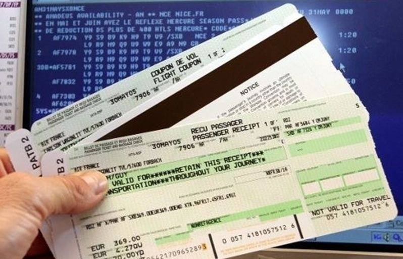 Авиокомпании ще увеличават цените на билетите заради поскъпването на течните