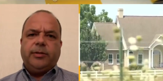 14 годишните близначки малтретирани от своите приемни родители вече са в