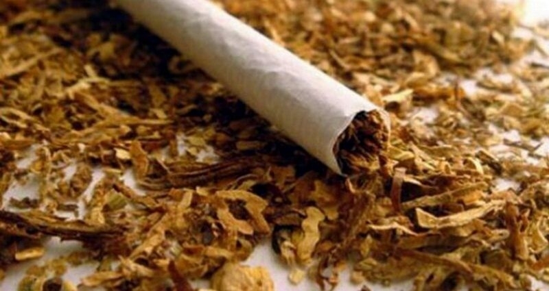 Четири пакета с общо 600 грама нарязан тютюн и 400
