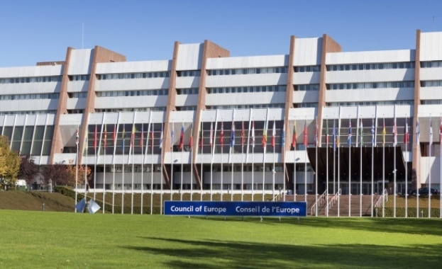 Високопоставен служител на Европейската комисия бе осъден във вторник на