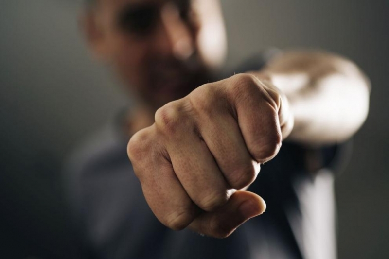 Служител на спортeн комплекс в Бургас е ударил 10 годишно момче За