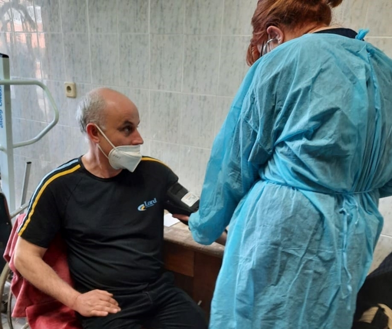 Днес започна имунизирането на педагогически и непедагогически персонал от учебните